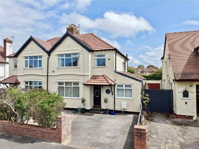 House for sale in Meols