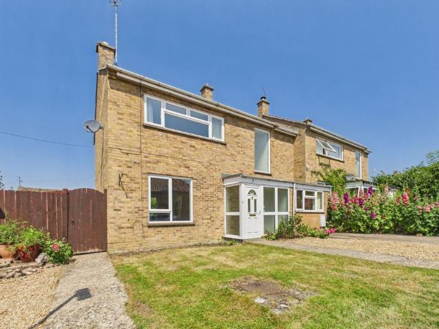 House for sale in Oundle