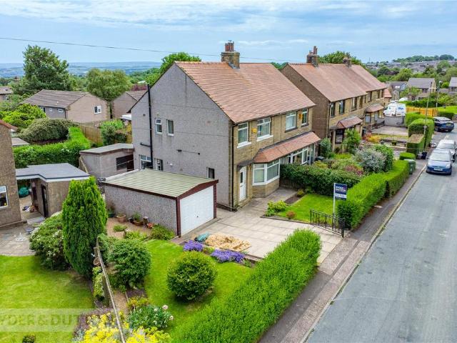 House for sale in Shelf, West Yorkshire