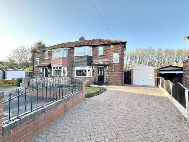 House for sale in Ashton upon Mersey, Trafford Park