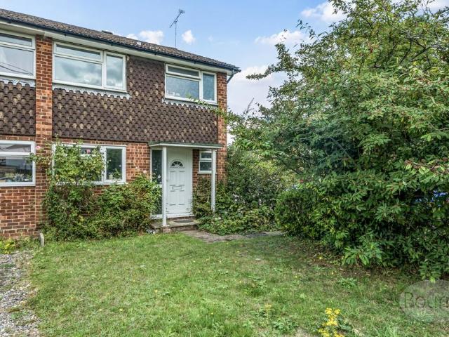 House for sale in Fole, Surrey