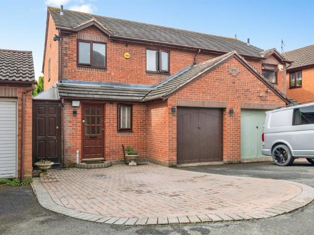 House for sale in St. Peter the Great County, St Peters
