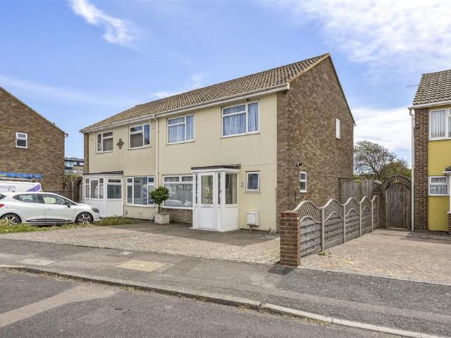 House for sale in Fishersgate, West Sussex