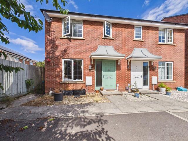 House for sale in Gloucester, Gloucestershire