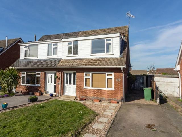 House for sale in Shepshed, Elmfield