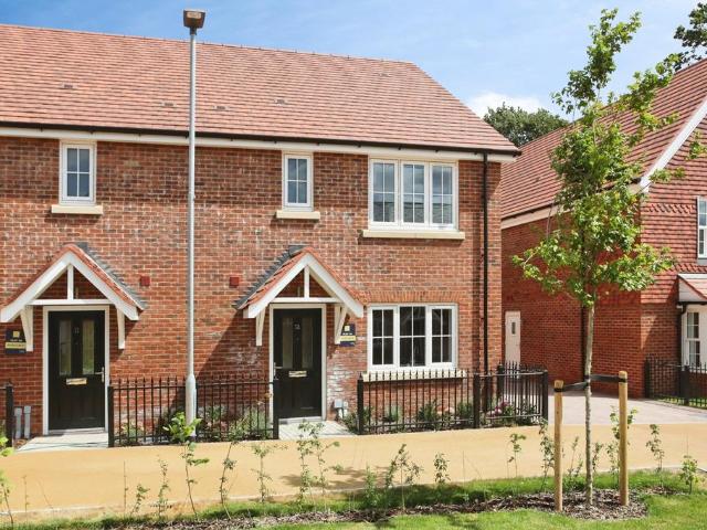 House for sale in Cranbrook & Sissinghurst, Sandown Park
