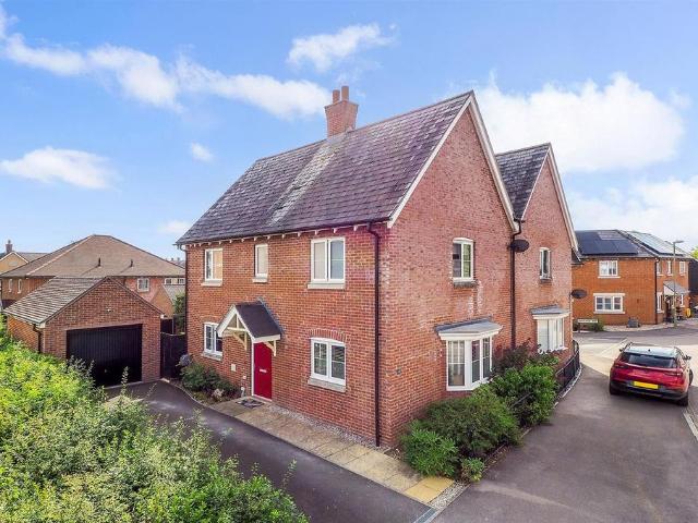 House for sale in Barton Stacey, Hampshire