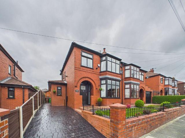 House for sale in Burnedge, Greater Manchester