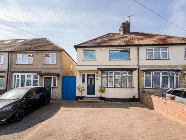 House for sale in North Watford, Hertfordshire