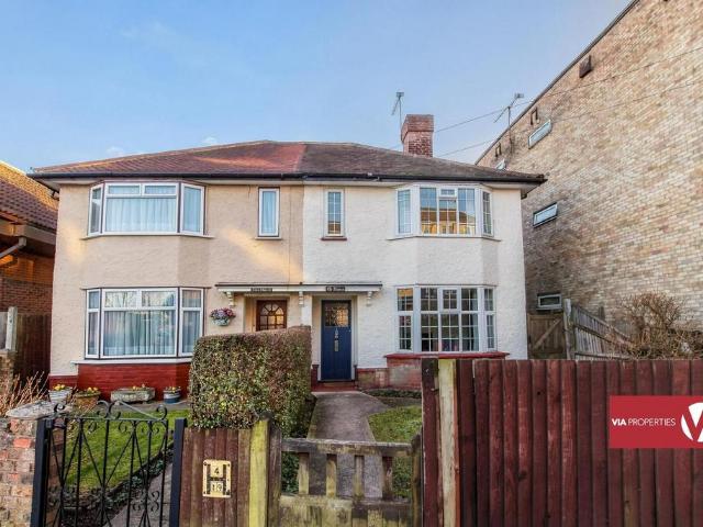 House for sale in Broxbourne, Hertfordshire