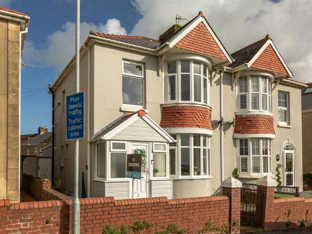 House for sale in Penyfan, Llanelli