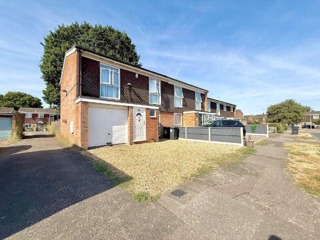 House for sale in Slip End, Bedfordshire