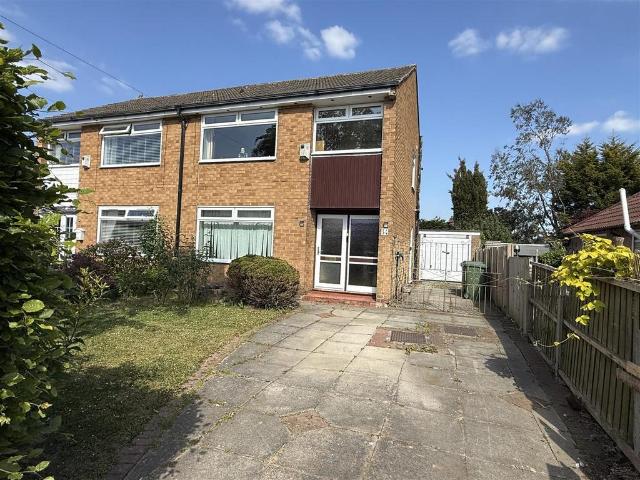 House for sale in Pensby