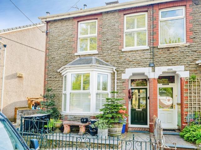 House for sale in Bryncethin, Wales