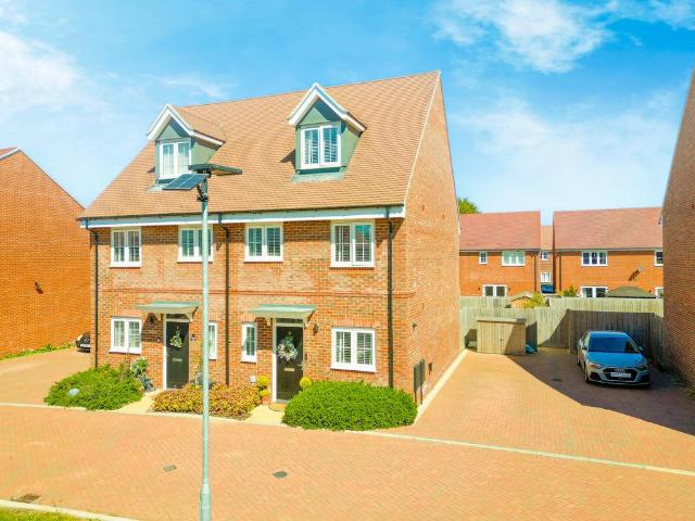 House for sale in Weston Turville, Buckinghamshire