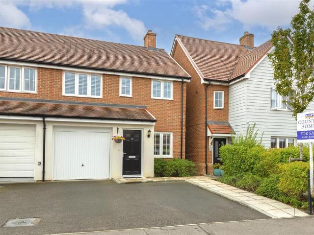 House for sale in Sandown Park, Kent