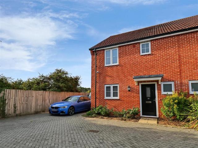 House for sale in Thurlton Links, South Norfolk