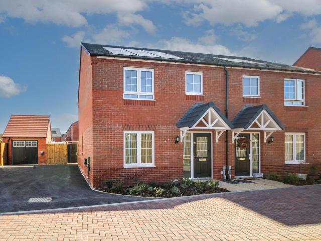 House for sale in Longbridge, Warwick