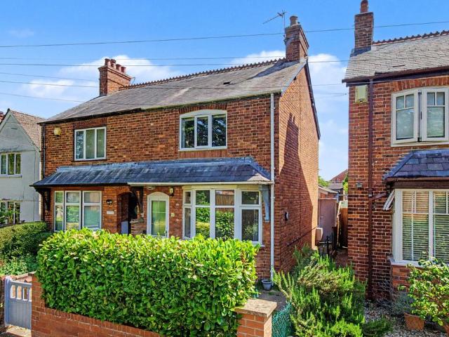 House for sale in The Slade, Oxfordshire
