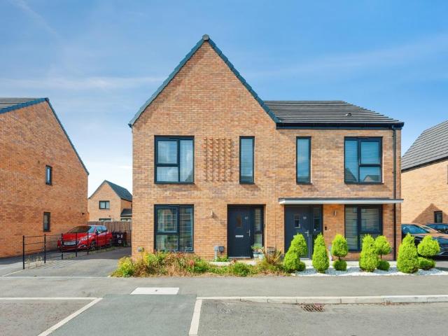 House for sale in Kirkby, Knowsley