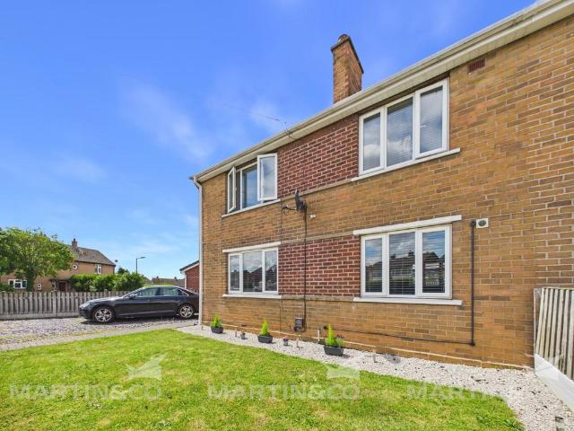 House for sale in Edenthorpe, South Yorkshire
