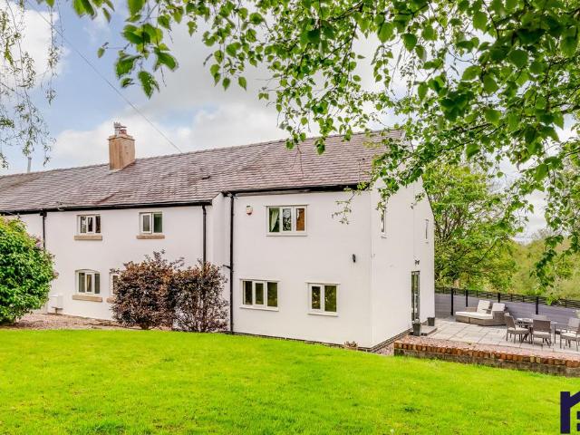 House for sale in Heskin, Andertons Mill