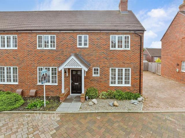 House for sale in Tenterden, Ashford