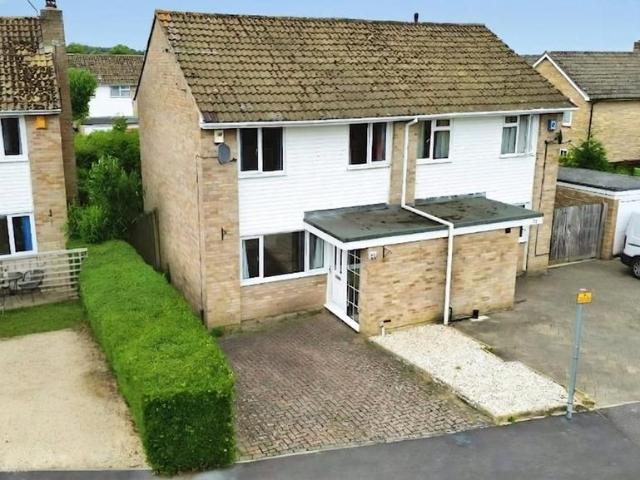 House for sale in Speen