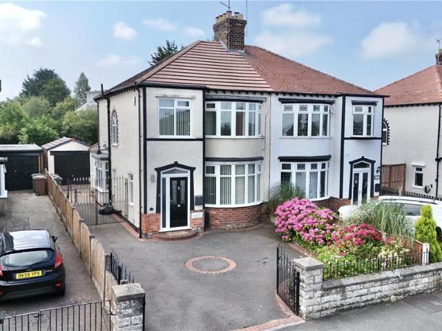 House for sale in Overchurch Hill, Saughall Massie