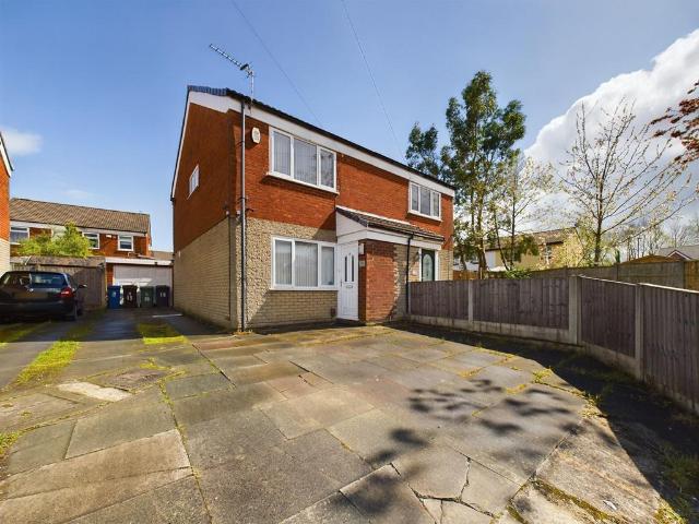 House for sale in New Hall Farm, Wigan