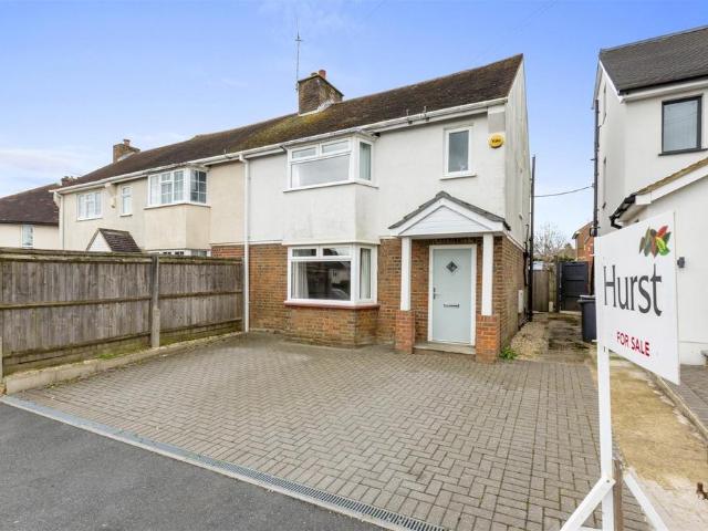 House for sale in Totteridge, Buckinghamshire