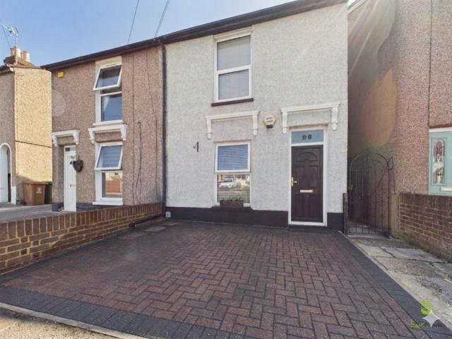 House for sale in Barnehurst, Greater London