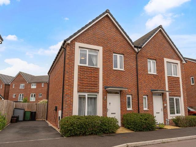 House for sale in Glan Llyn, Newport