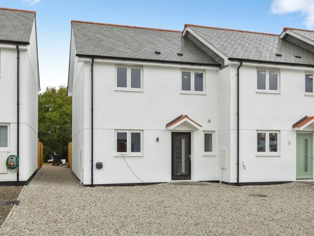 House for sale in Roche, Scredda