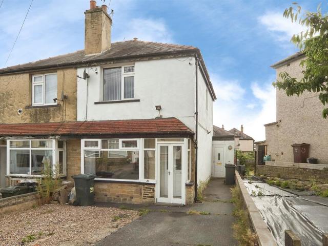 House for sale in Riddlesden, West Yorkshire