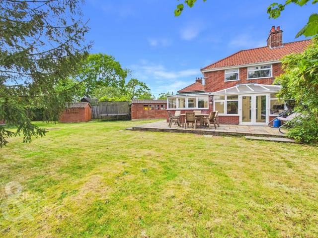 House for sale in Burgh St Peter, Norfolk