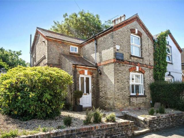 House for sale in Ramsden, Greater London