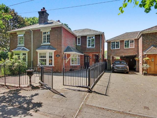 House for sale in Curdridge