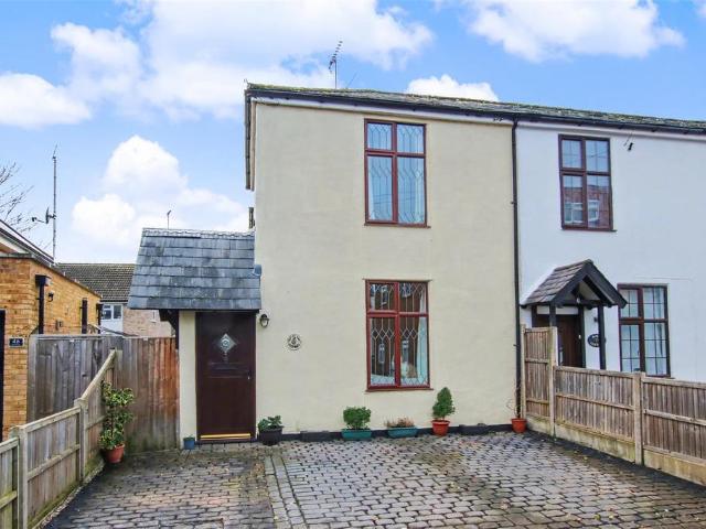 House for sale in Pachesham Park, Surrey
