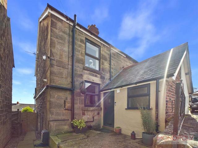 House for sale in Coedpoeth, Wales