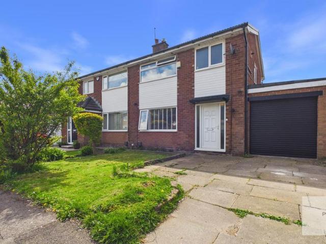 House for sale in Nuttall, Bury