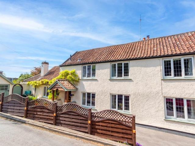 House for sale in Yatton, North Somerset
