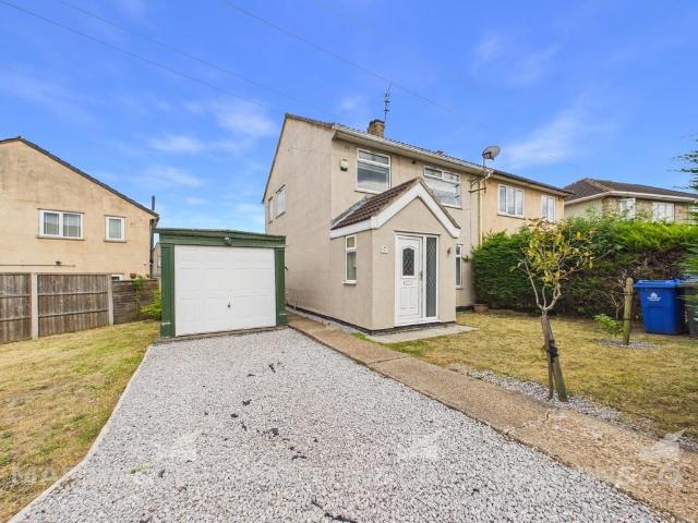 House for sale in New Rossington, South Yorkshire