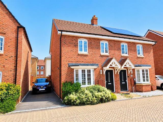 House for sale in Bedford