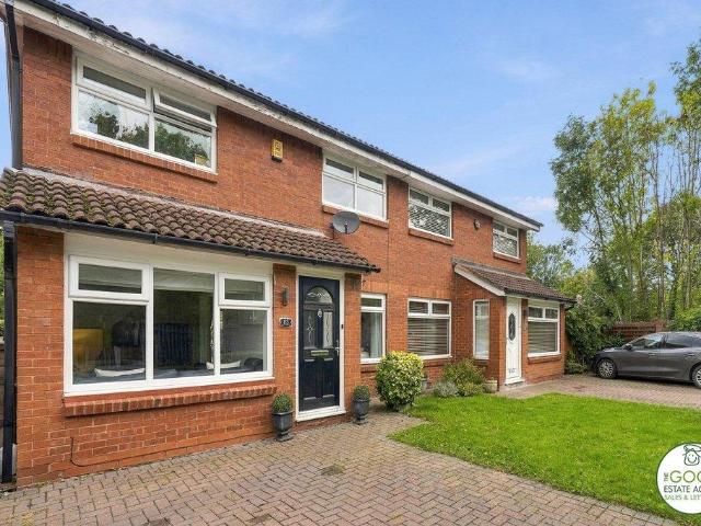 House for sale in Colshaw Farm, Wilmslow