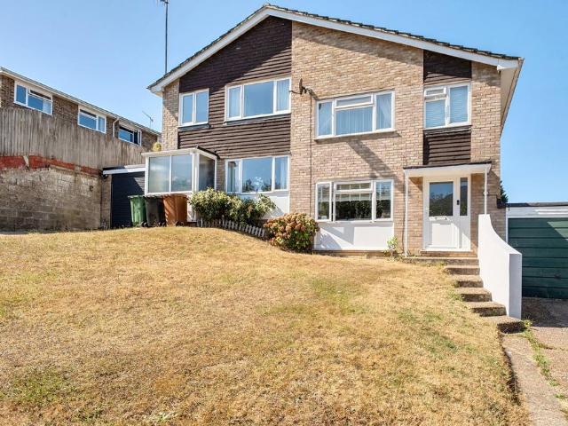 House for sale in Southborough, Sandown Park