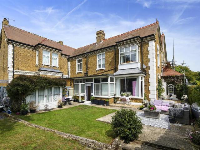 House for sale in Greenhill, The Bridge