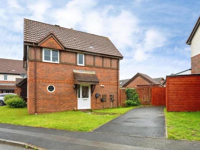 House for sale in Gorseinon, Wales