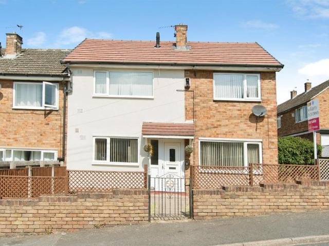 House for sale in Ferrybridge, West Yorkshire