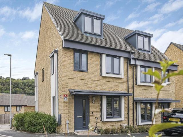 House for sale in Castle Hill, Dartford